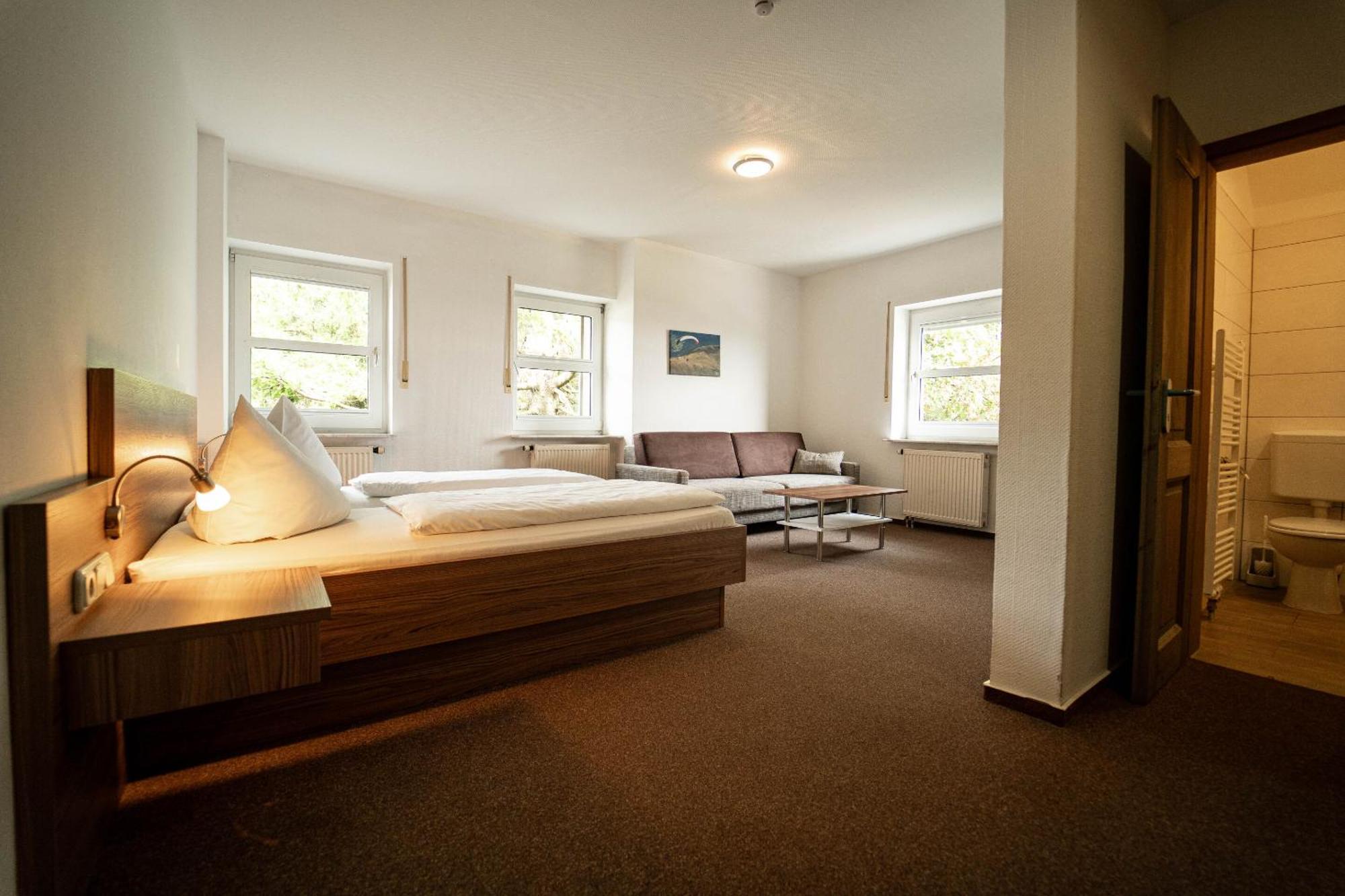 Berghotel Deutscher Flieger Wasserkuppe Gersfeld Phòng bức ảnh