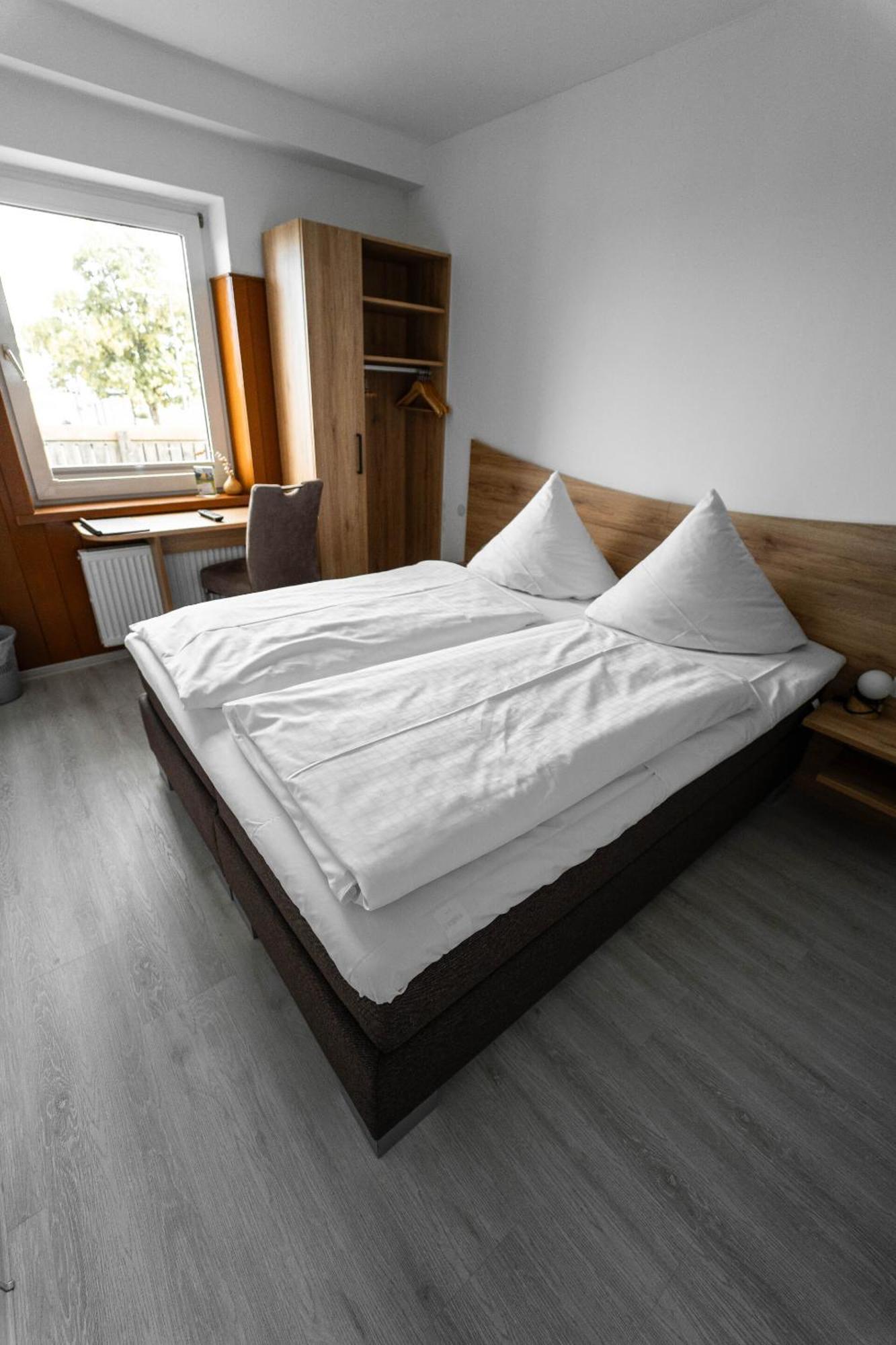 Berghotel Deutscher Flieger Wasserkuppe Gersfeld Phòng bức ảnh