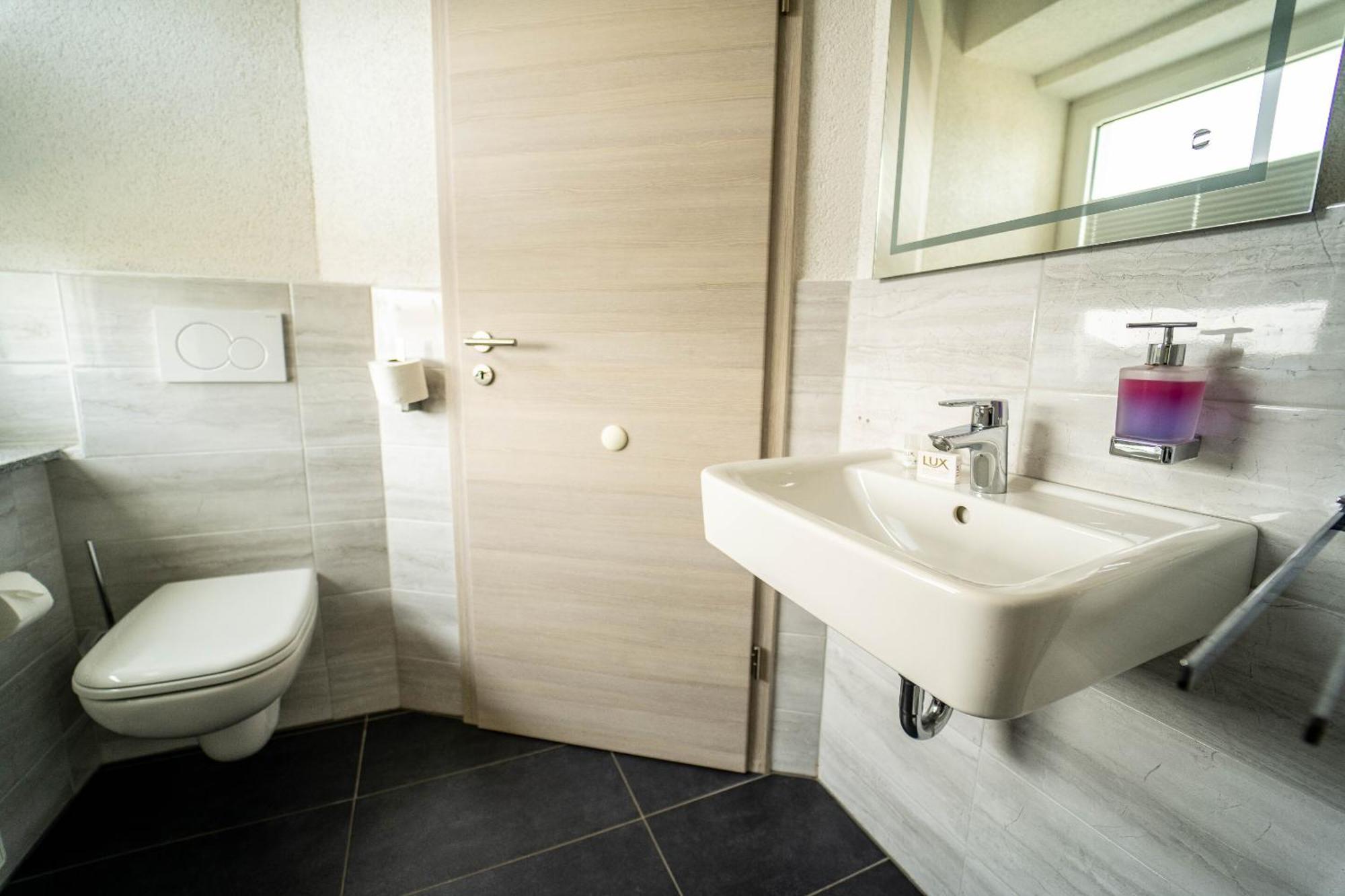 Berghotel Deutscher Flieger Wasserkuppe Gersfeld Phòng bức ảnh