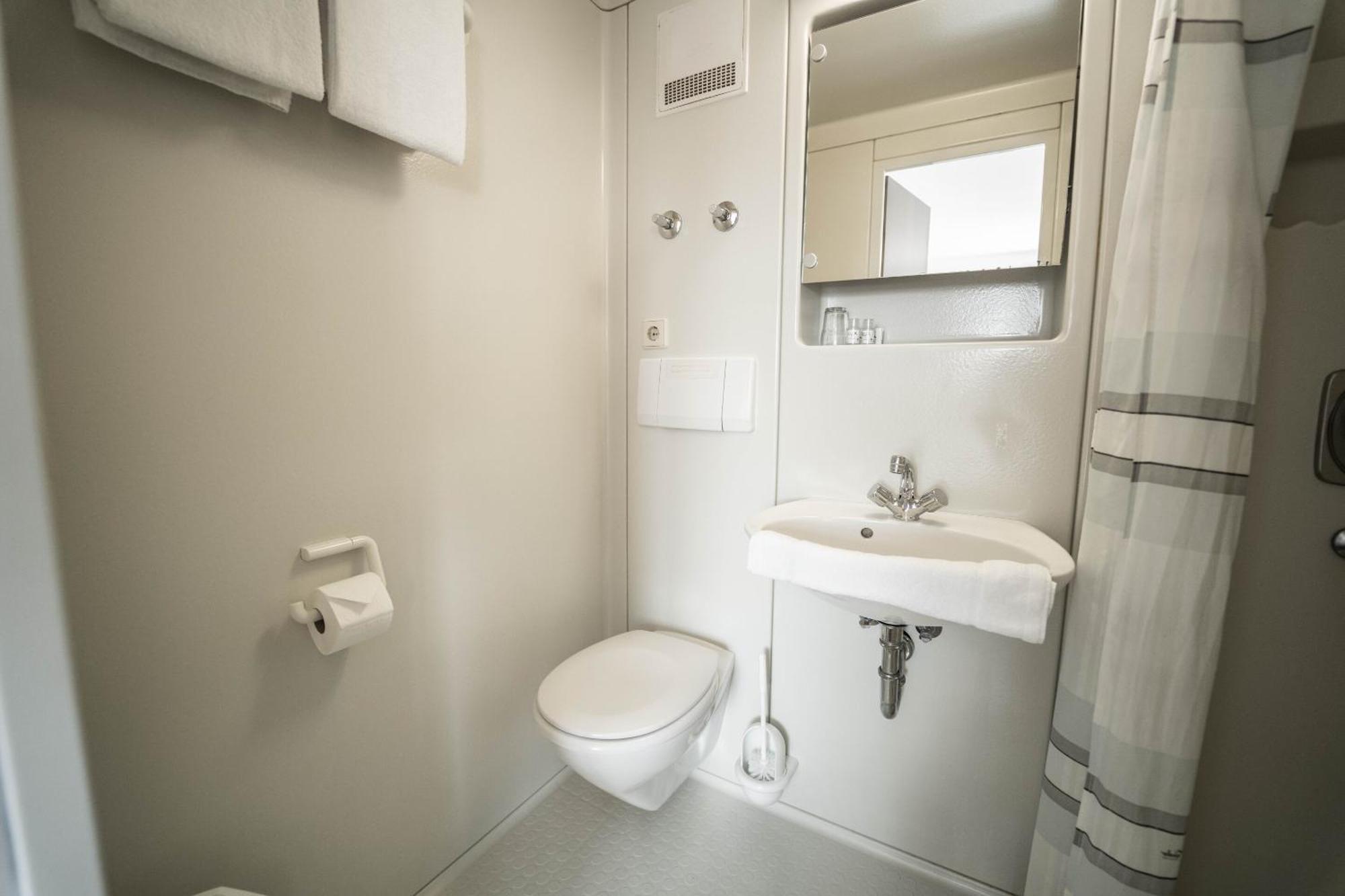 Berghotel Deutscher Flieger Wasserkuppe Gersfeld Phòng bức ảnh